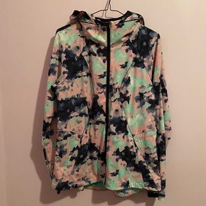 Lululemon jacket size 10